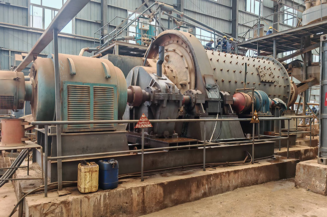 Tire-Type mobile crusher used in quarry

