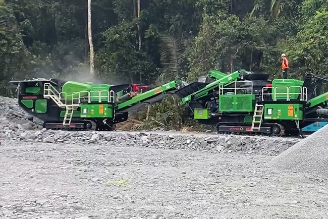 Crawler-Type mobile crusher used in quarry

