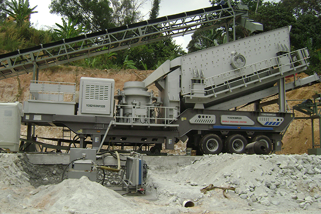 Tire-Type mobile crusher used in quarry

