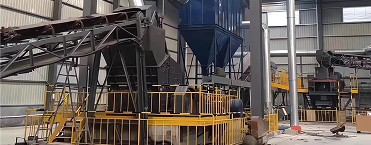 Britador de impacto utilizado em pedreira de mármore